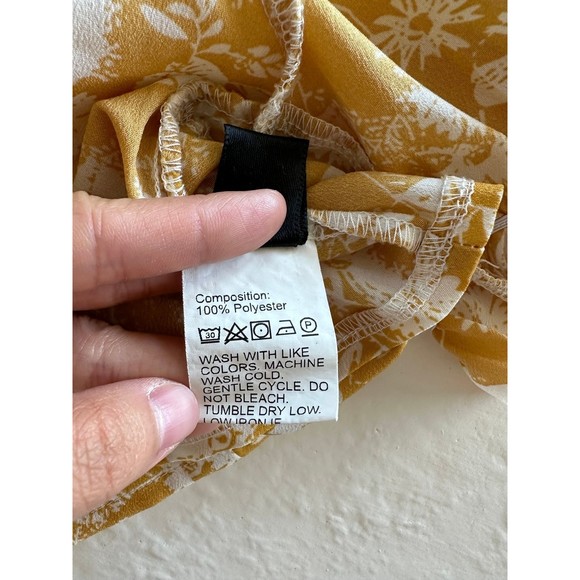 Floral One Shoulder Crop Top - Picture 7 of 11